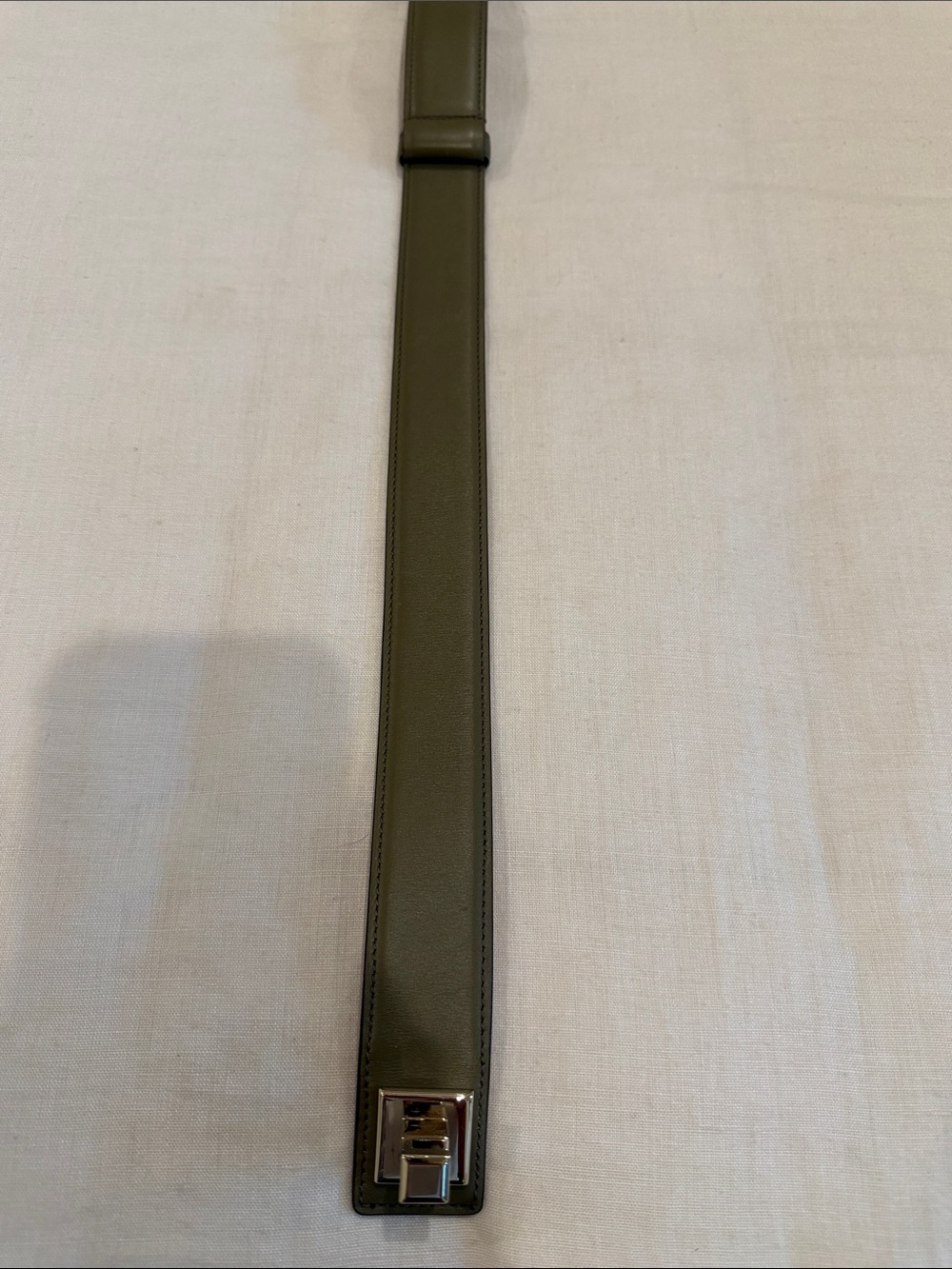 Salvatore Ferragamo Olive Green Leather Belt with Gold Buckle Ring - Picture 8 of 10